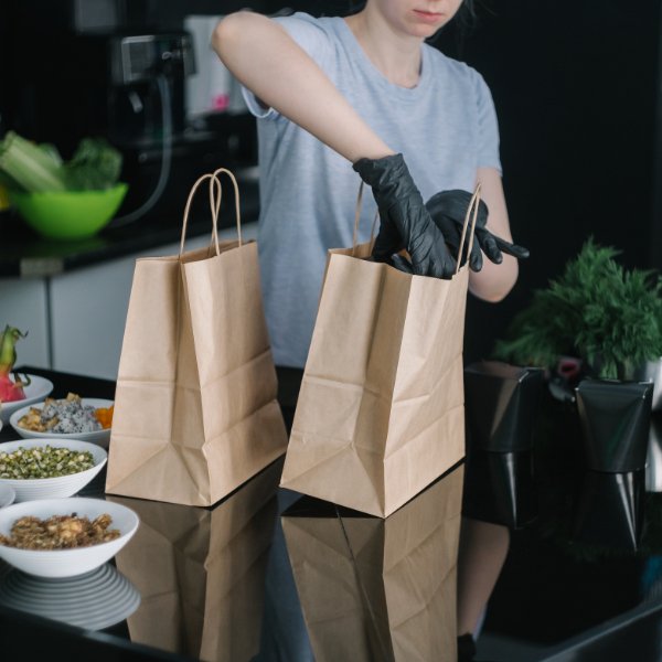 The Benefits of Using Compostable Takeout Bags for Restaurants - Customizable